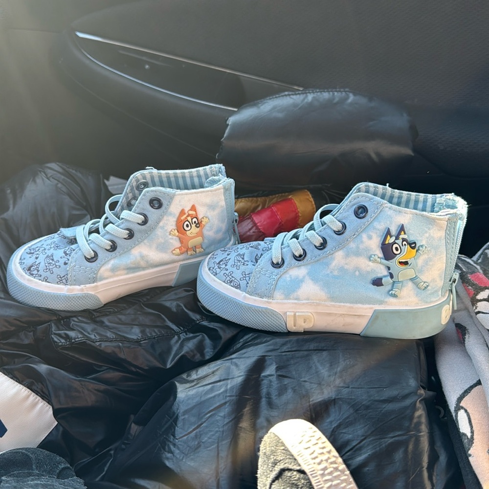 Ground Up Bluey and Bingo‎ Sneakers size 9